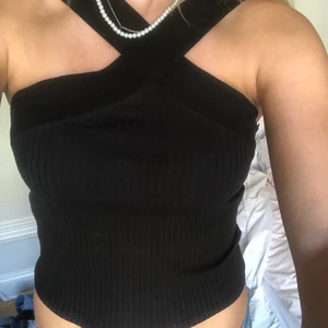 Halterneck zara - Jättesnygg halterneck topp från zara ❤️Storlek S💓Kontakta mig privat för mer info❤️