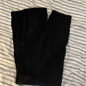 Vida tygbyxor från Bershka - Jättefina tygbyxor från bershka! Storlek S!