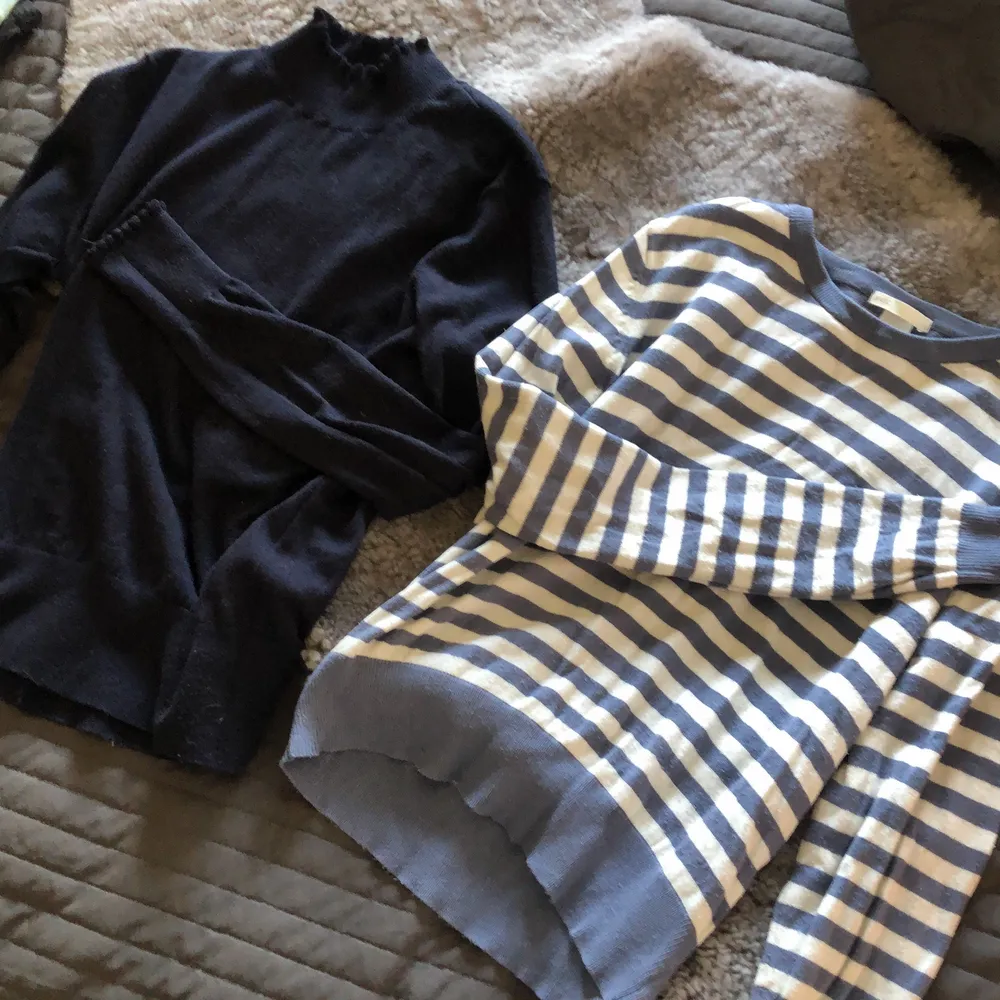 Två tröjor från H&M perfekt till hösten, båda i strl XS.. Tröjor & Koftor.
