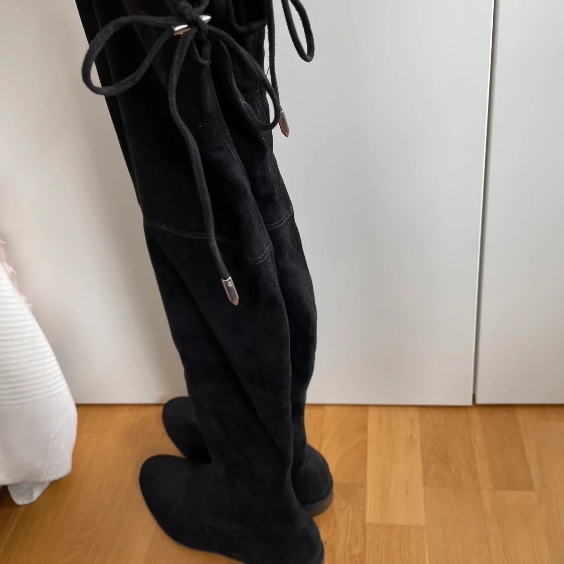 Over the knees boots