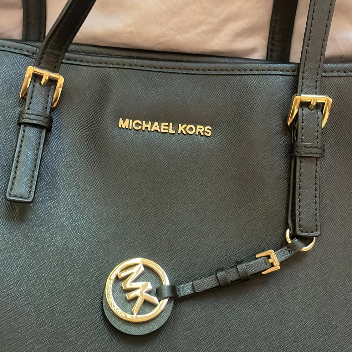 Michael kors väska  - 90