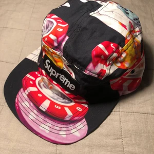 Supreme casino cap - Gammal supreme keps  Skick 8/10 Passar alla, justerbar 