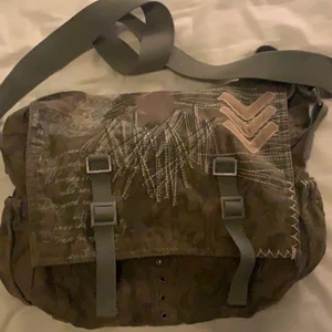 Esprit axelremsväska  - SÅLD FÖR 730kr❤️