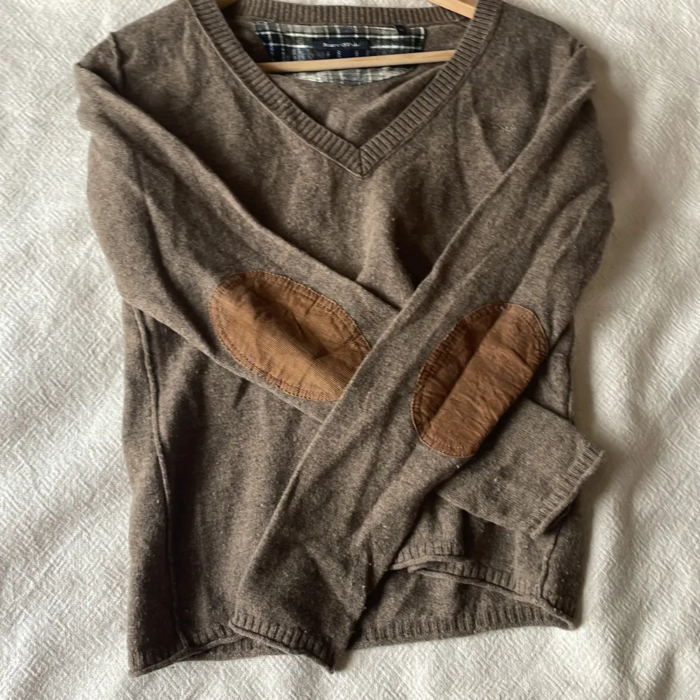 Detta är min fina marco polo tröja som inte längre kommer till andvänding längre. Det är 95% wool och 5% cashmere. . Tröjor & Koftor.