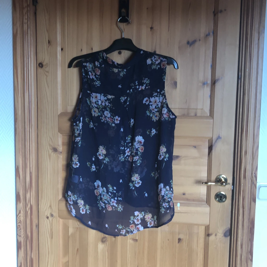 Tunn väst blus i stl 44/46 - 90