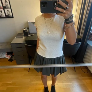 Zadig klänning  - Funderar på att sälja denna klänning från zadig, intressekoll❤️❤️