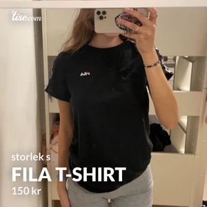 FILA t-shirt  - säljer min FILA t-shirt i storlek s