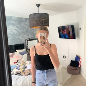 ett par ljud blåa shorts från zara - de är knappast använda och är i jätte bra form