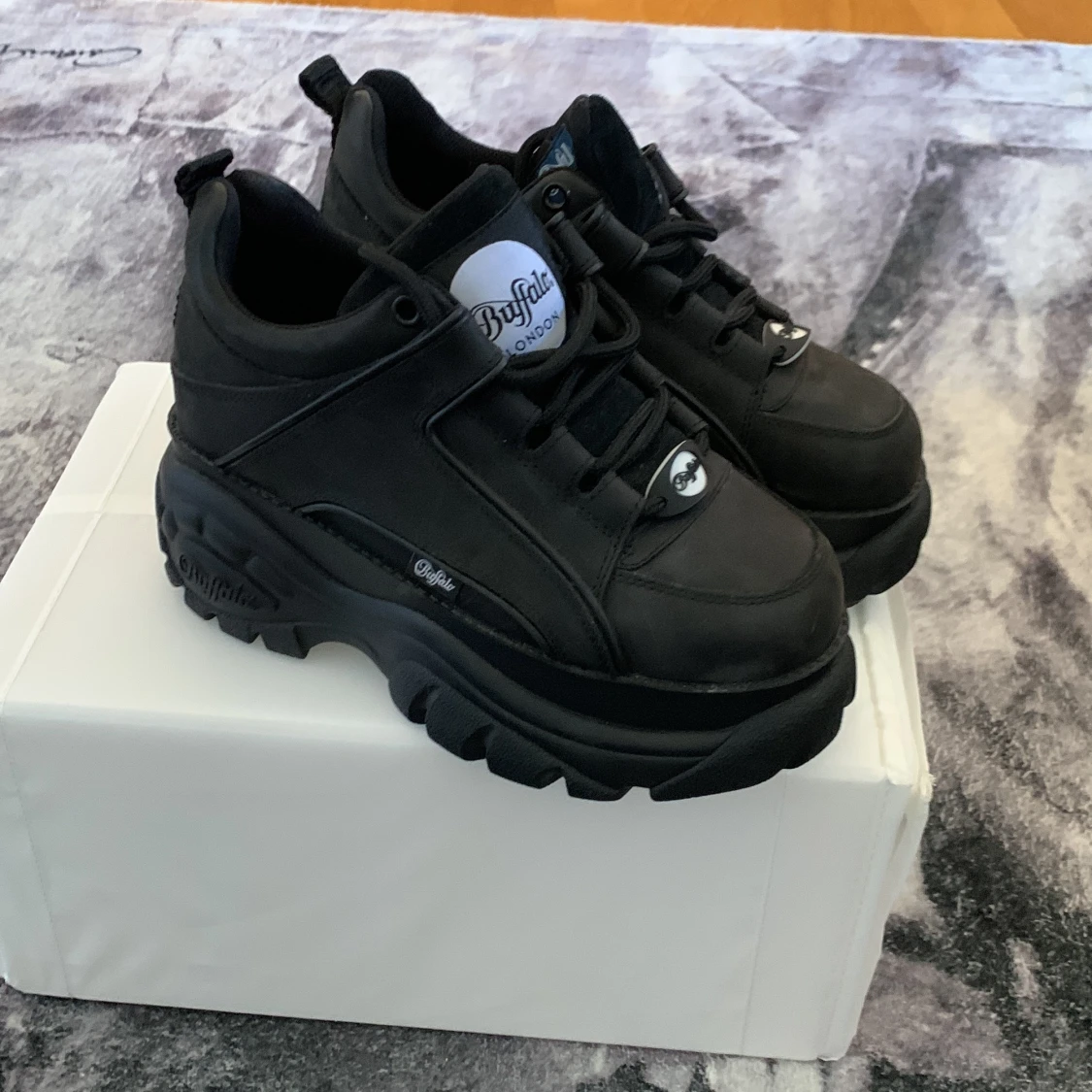 Buffalo Sneakers - 91