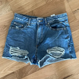 Jeans shorts storlek S - Jeansshorts, lagom använda 