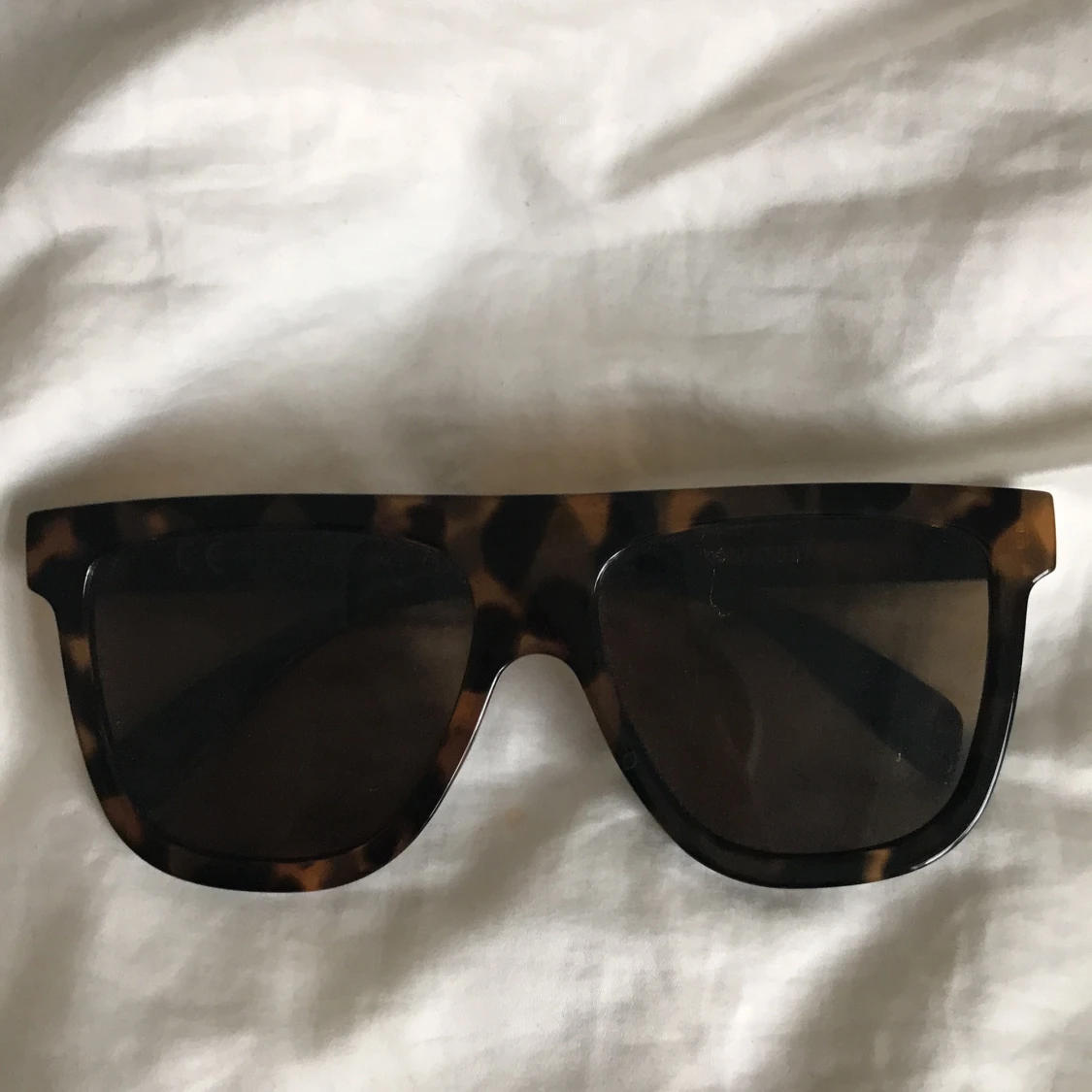 Weekday solglasögon