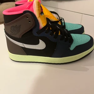 Jordan  - Helt ny Jordan tyvärr finns inte box och ingen kartong för mera information kontakta mig 