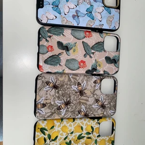 Skal från burga - Säljer skal från burga för jag inte kommer använda dem. 2 av 4 skal är oanvända. 1 skal för 150kr eller alla för 350