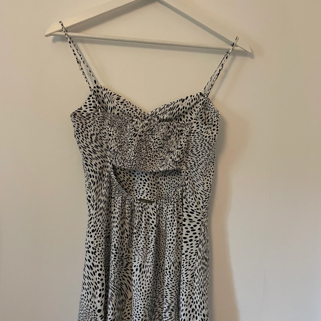 Midilång klänning - 90