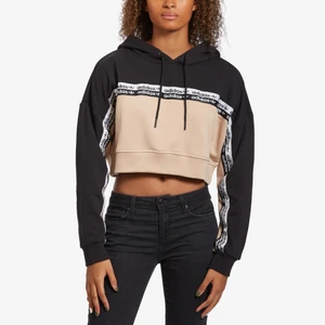 Adidashoodie - Säljer min fina hoodie som är använd en gång. Köparen står för frakten 🥰