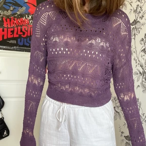 Stickad tröja - Stickad tröja som aldrig kommit till användning. Storlek M men passar nog bättre som XS🥰 