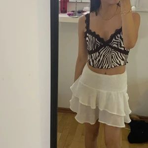 Topp - En söt zebra topp ifrån Shein men säljer pågrund av att den är för stor. Det ska vara en storlek XS men passar som M, ordinarie pris 69kr. Köparen står för frakt 
