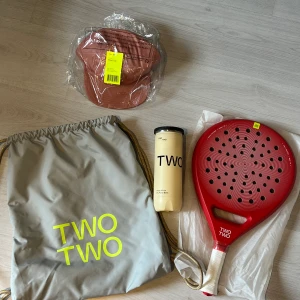 Padel kit  - Padel rack, väska, keps och 3 padel bollar 