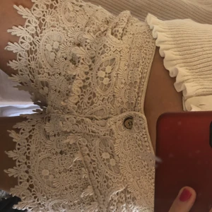 Shorts  - Super söta shorts nu till sommaren, korta i midjan. Hör av er vid intresse kramis💕