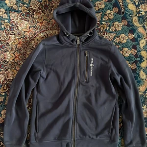 Sail racing kofta barn - En ny och fräsch Sail racing kofta i bra skick och bra kvalite. 