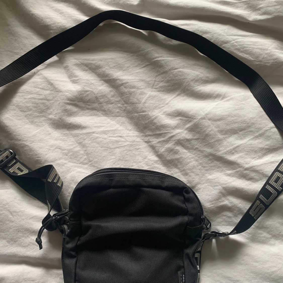 Supreme Messenger Bag SS18 - 90