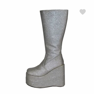 Silver stövlar - Glittriga silverstövlar