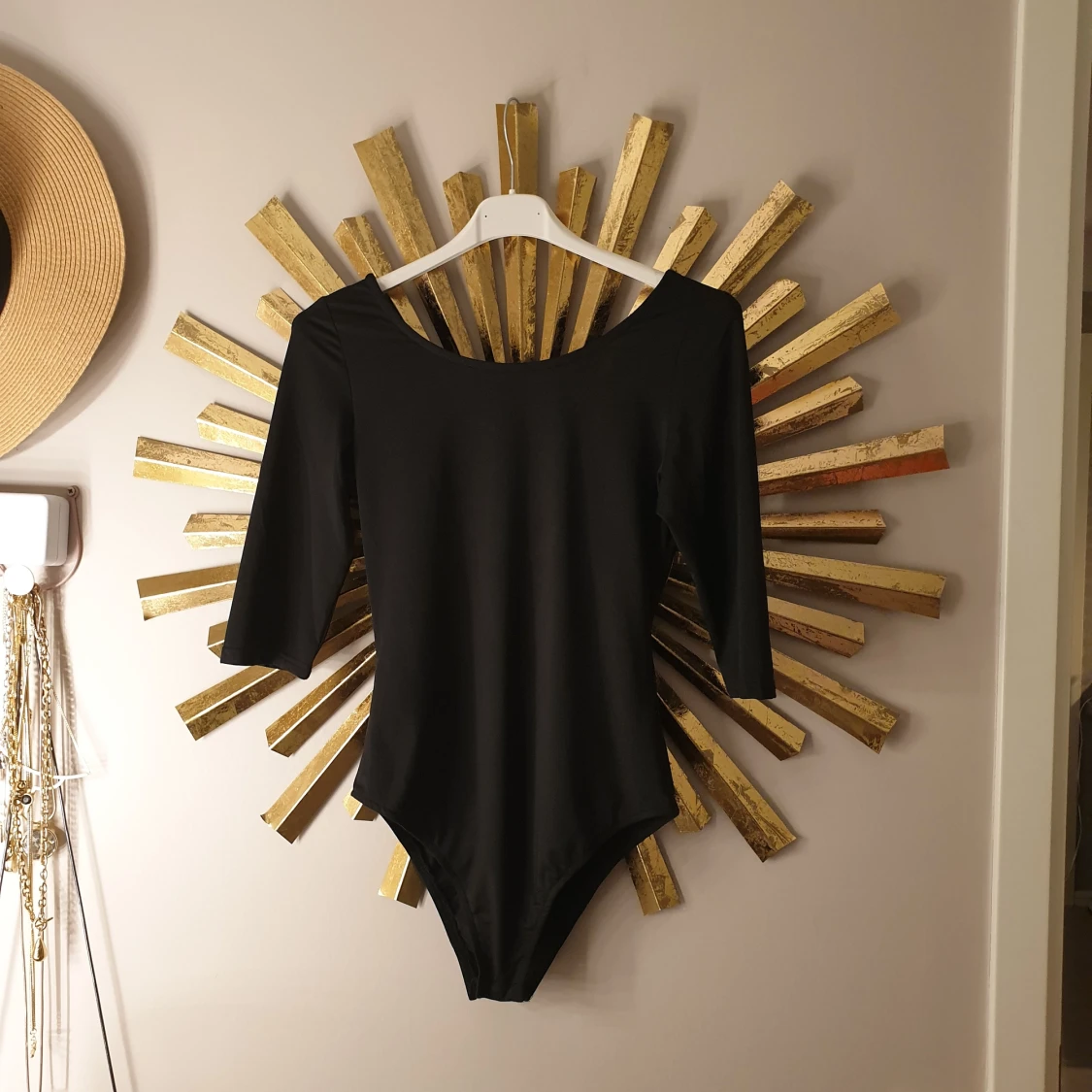 Body med detaljer, helt oanvänd. - 91