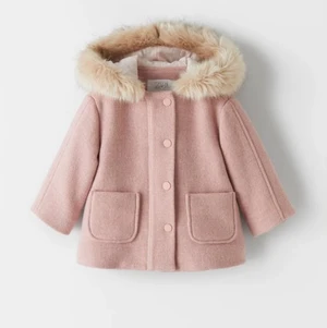 Duffel Duffel Med Tryckknappar Med Huva Med Fuskpälseffekt - Size: 18-24months/92cm Material: Polyster, Faux fur  Push button duffel jacket with Faux fur hoodie  Condition: 90% looking new 