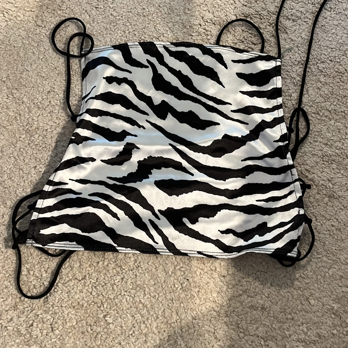 Topp med öppen rygg