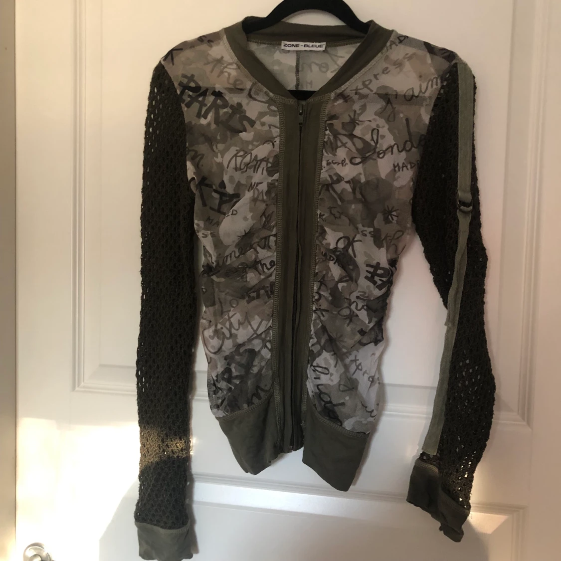 2000s zip-up mesh top 