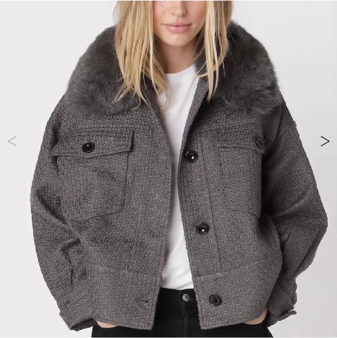 Meotine jacka med päls - 90