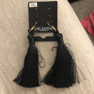 Öronhängen - Fick i en mystery bag alldrig använt  Den kostar i vanliga fall 69kr