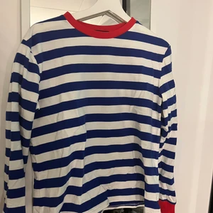 Randig tröja  - Fin randig tröja 