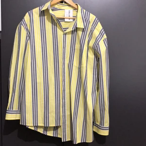 Skjorta storlek S/M - oversize skjorta 