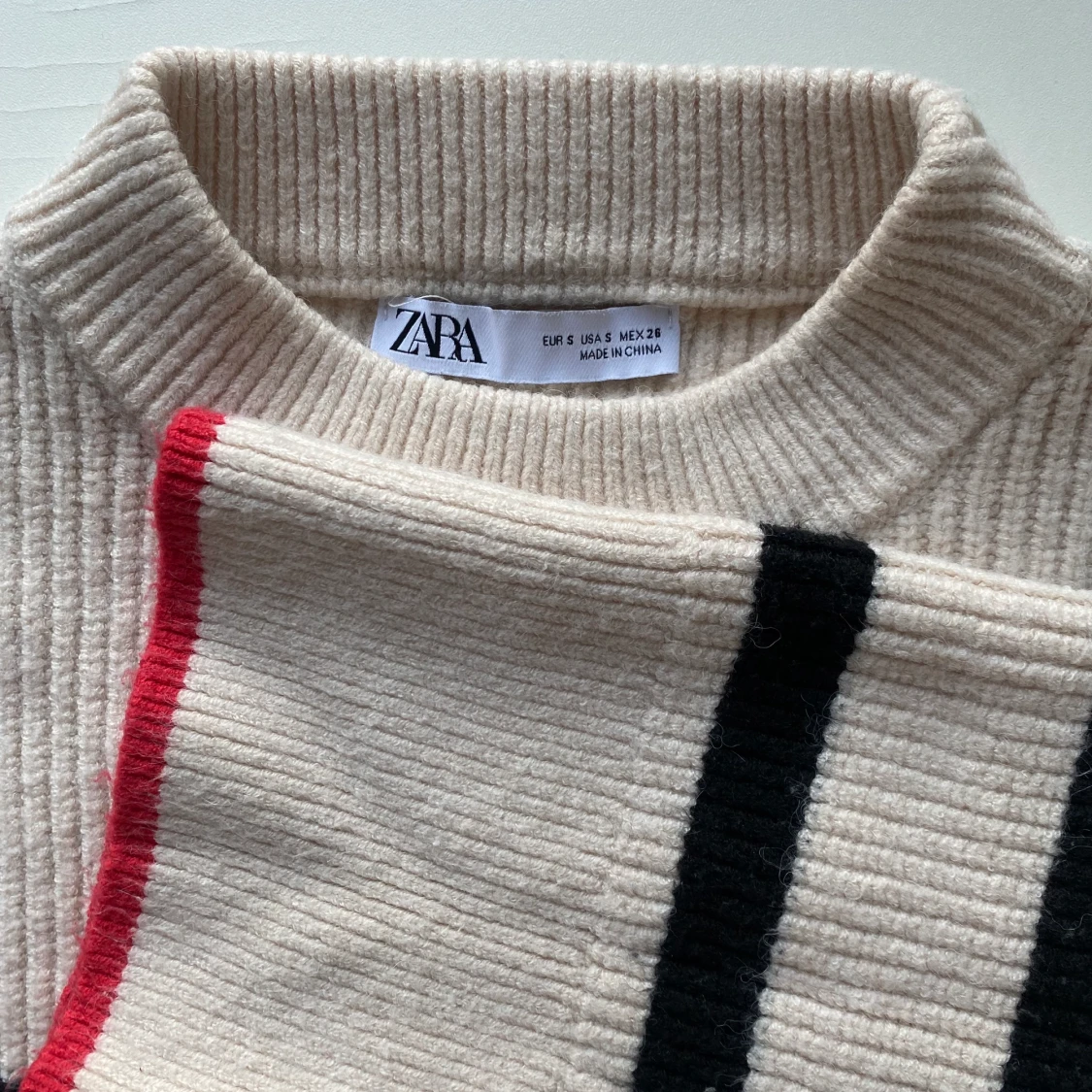 Randig stickad  - 91