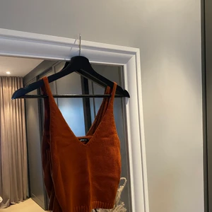 Linne ginatricot - Ett stickat linne i en fin höstfärger Storlek M