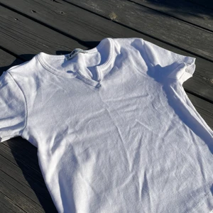 Vit tröja från NewYorker,I bra skick💞 - Köpte den i somras 