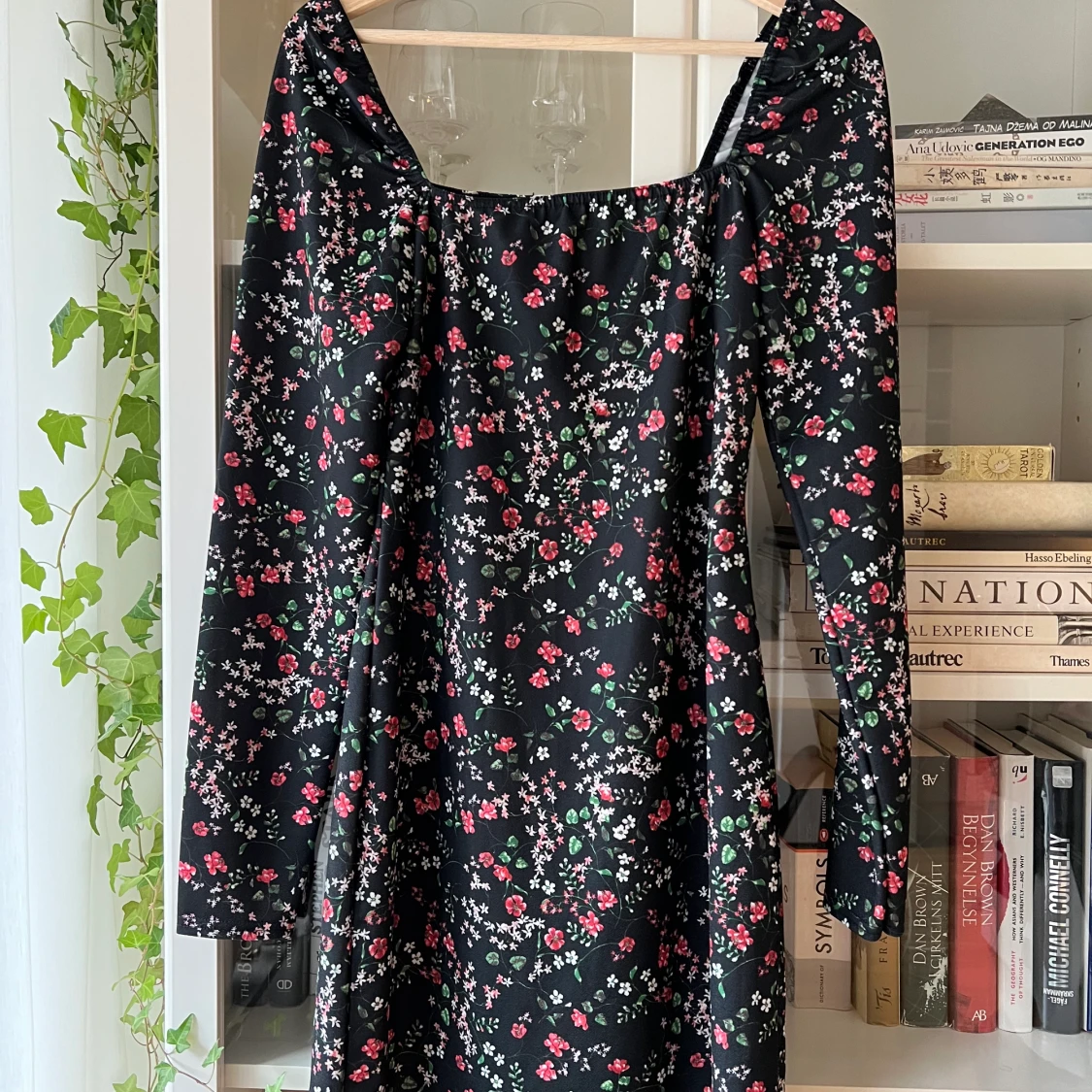 NLY Trend Blomklänning 38