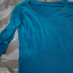 Tröja - Turkos tröja storlek 40