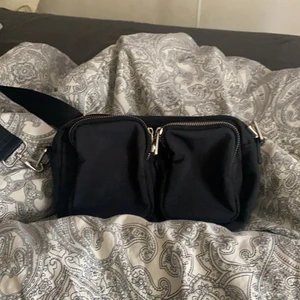 Väska från gina - Nyskick!! Knappt använd