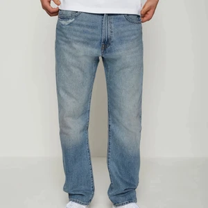 Levis 551 - Tvärfeta😫strl 32/34! Bra skick!! 