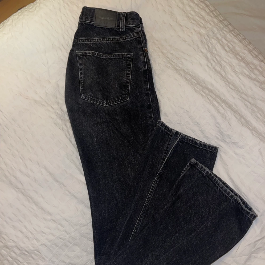 PULL&BEAR jeans med slits  - 90