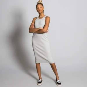 Svart klänning - Aldrig använd, lappen är kvar!