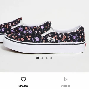 Vans storlek 38 - Skitsnygga vans, använda 2 gånger, behöver någon som kan ge dom mer kärlek än vad jag kunde! Köpta förra sommaren. 💜