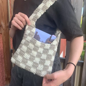 handmade checkered crocheted bag - cute little white/brown checkered bag, handmade with crochet. roughly 8x6cm. perfect minimalist statement piece💛