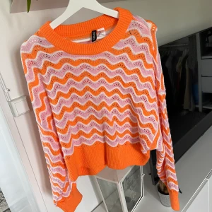 Stickad tröja  - Från hm strl M 