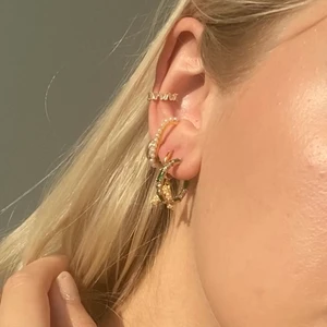 Oanvända smycken i guld - Helt oanvända, nya. Äkta guld! Erbjuder paketpris. Frakt: 12k