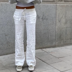 Linnebyxor Alobha Label - Säljer Lova Widerbergs linnebyxor endast för att jag råkade beställa två par😭💋Helt oöppnade i storlek S! Buda eller köp direkt för 800❤️