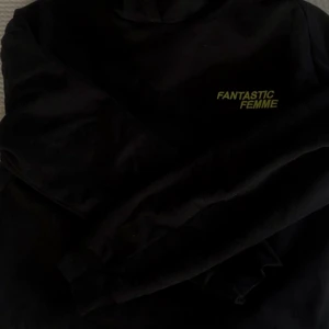 Hoodie - Fin hoddie i nyskick 🤍