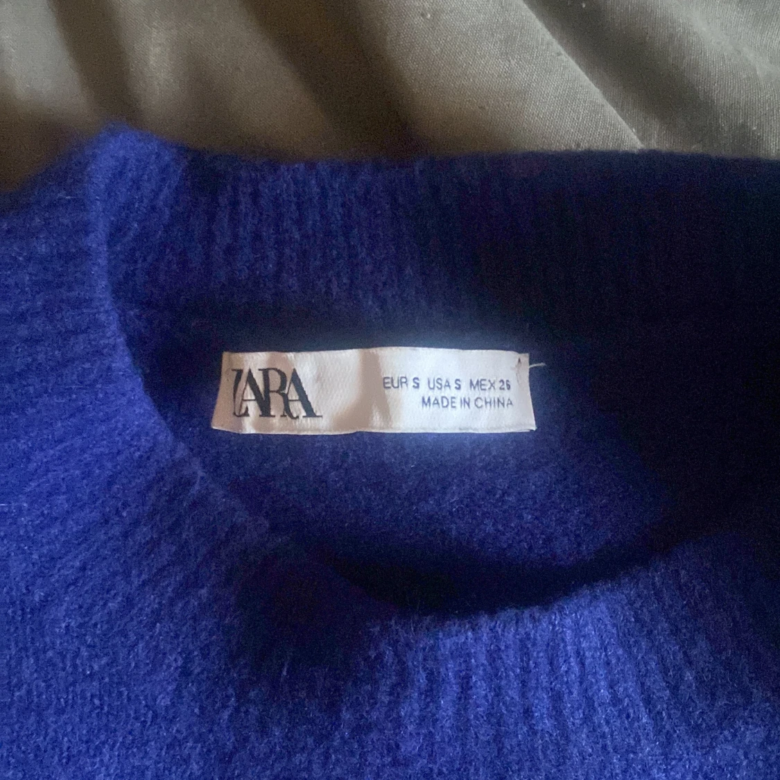 Stickad tröja  - 91